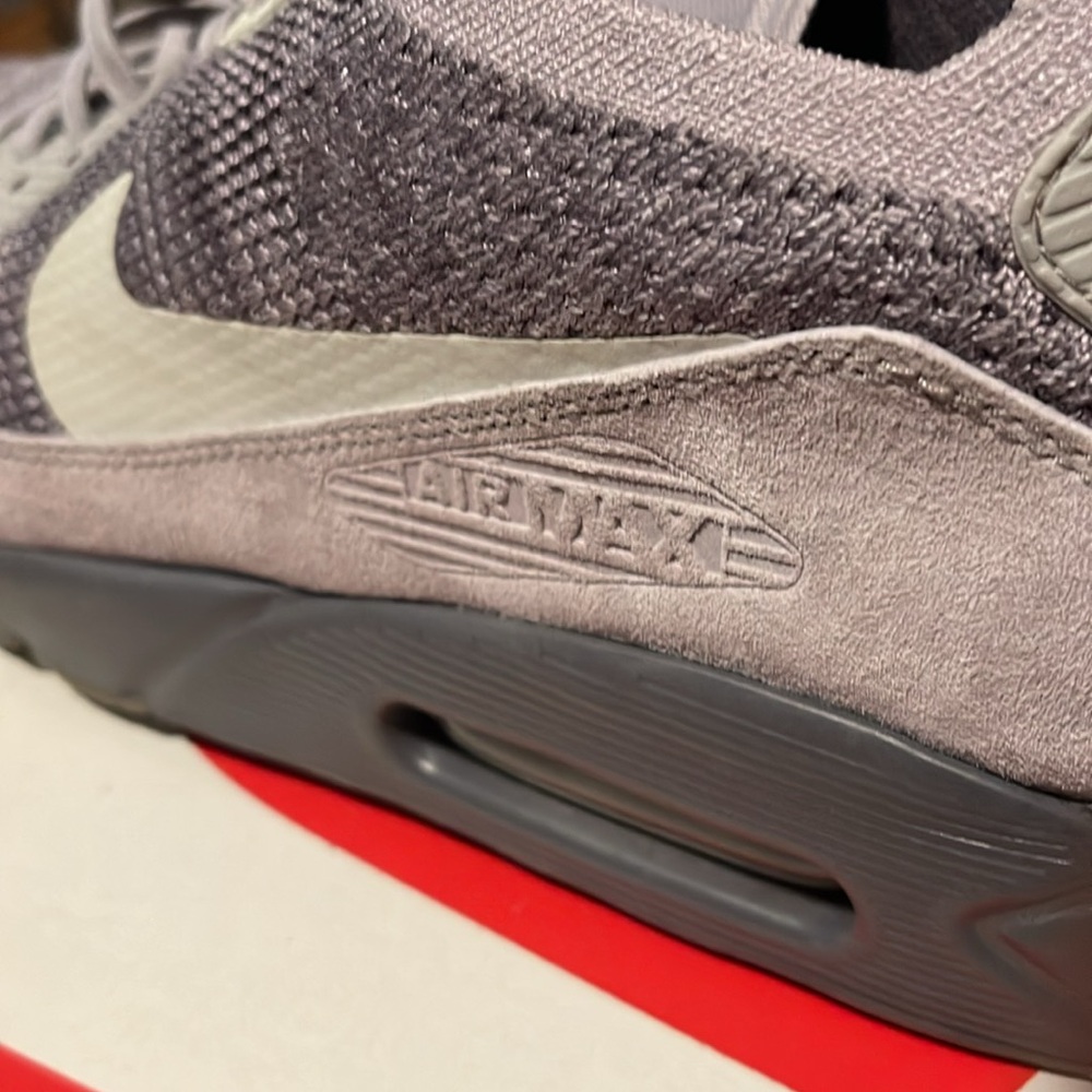 Nike Air Max 90 Ultra 2.0 Flyknit - Picture 4 of 13